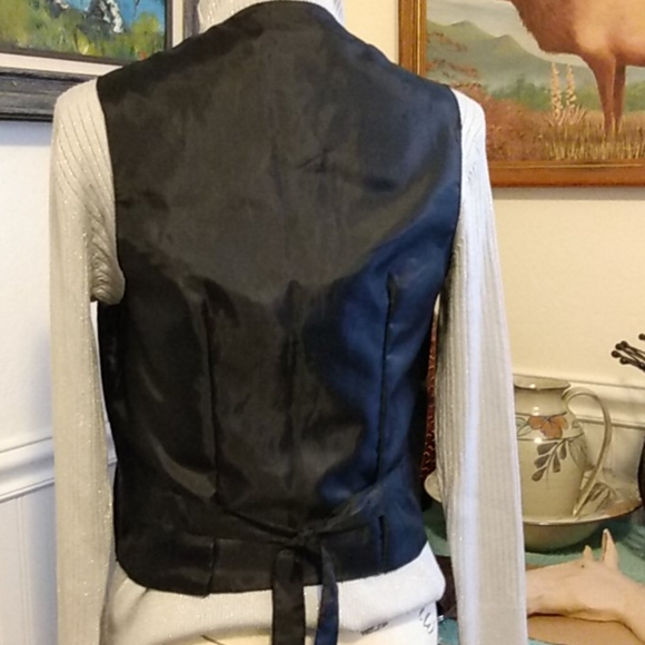 LEATHER PATCH VEST - Picture 4 of 4